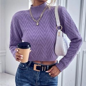 New long sleeve crop sweater